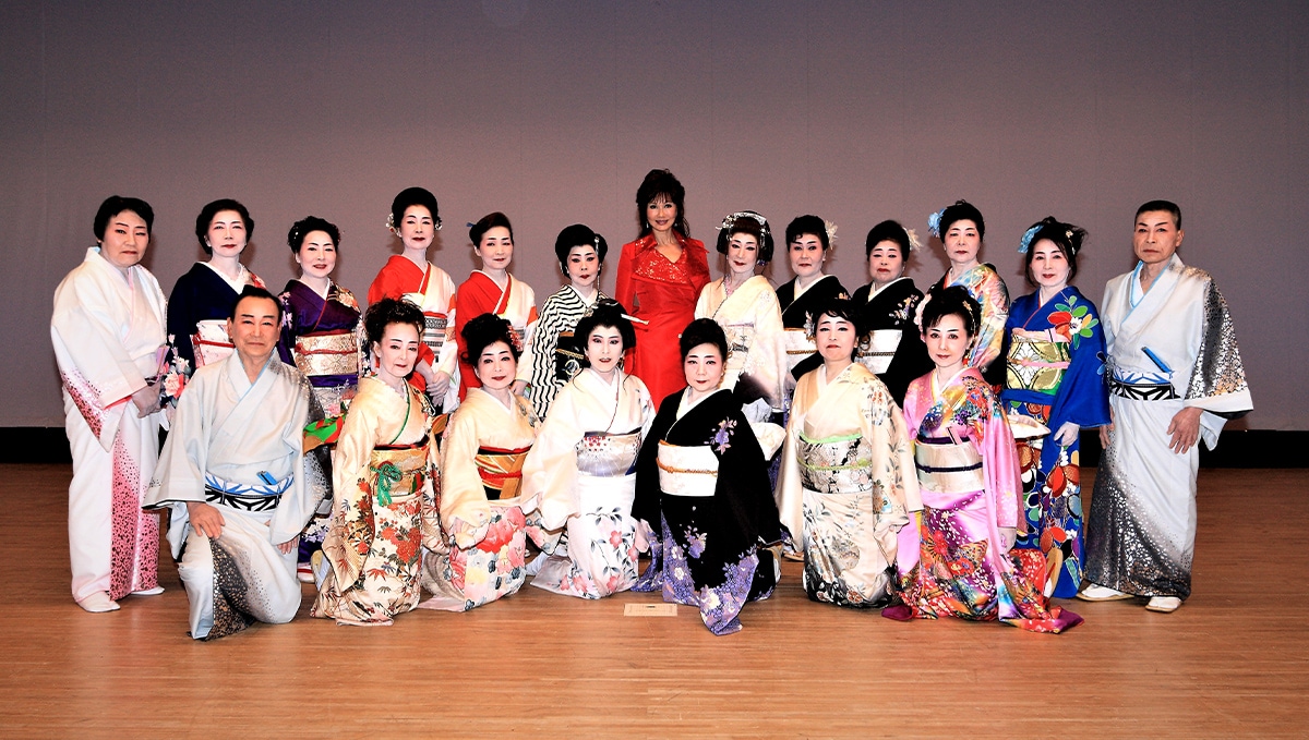 新日本舞踊をもっと気軽にもっと身近に新日本舞踊教室「京花流新日本舞踊」