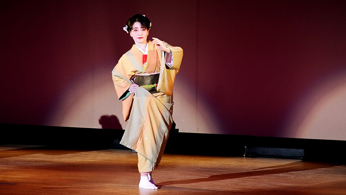 新日本舞踊をもっと気軽にもっと身近に新日本舞踊教室「京花流新日本舞踊」